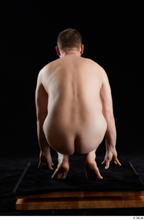 Victor  1 kneeling nude whole body 0005.jpg